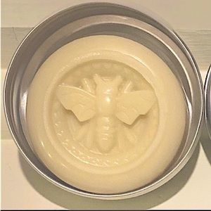 🐝 The Wandering Bee - Oatmeal Milk & Honey 🐝